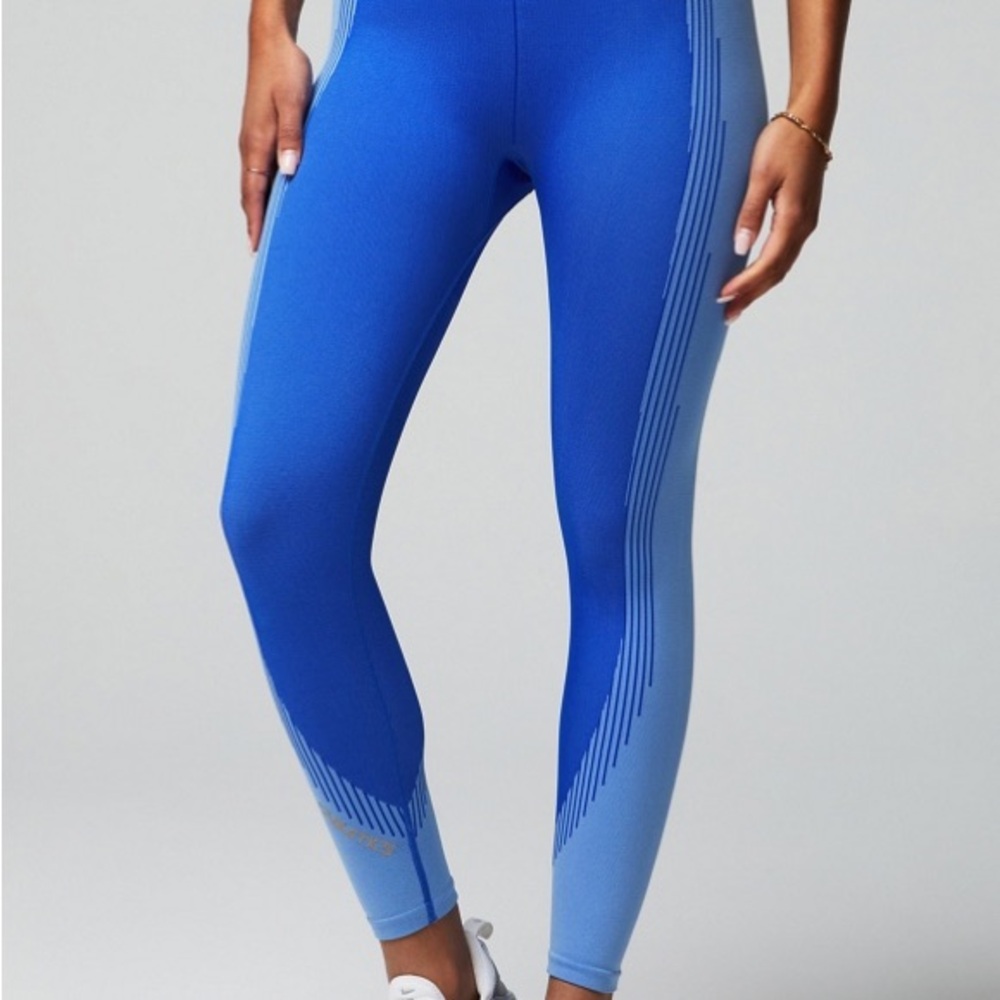 FABLETICS Seamless Fusion High-Waisted 7/8 Legging size small